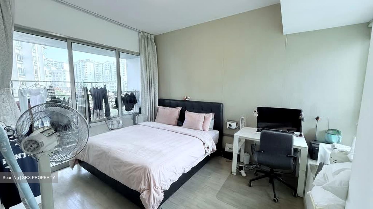 Livia (D18), Condominium #598093891